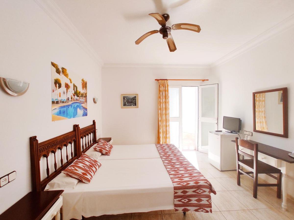 Villa Columbus Family Boutique Hotel Peguera Dış mekan fotoğraf