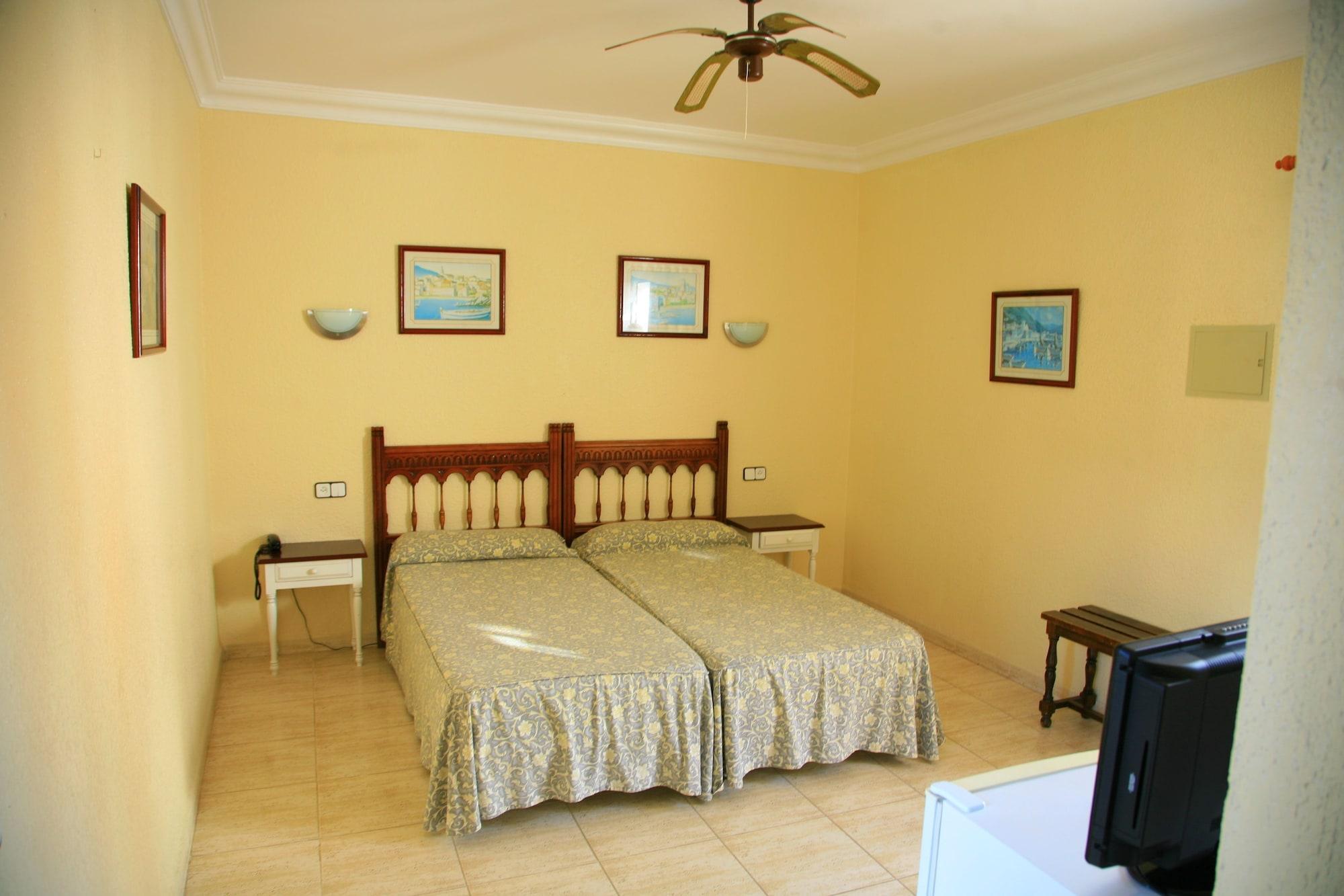 Villa Columbus Family Boutique Hotel Peguera Dış mekan fotoğraf